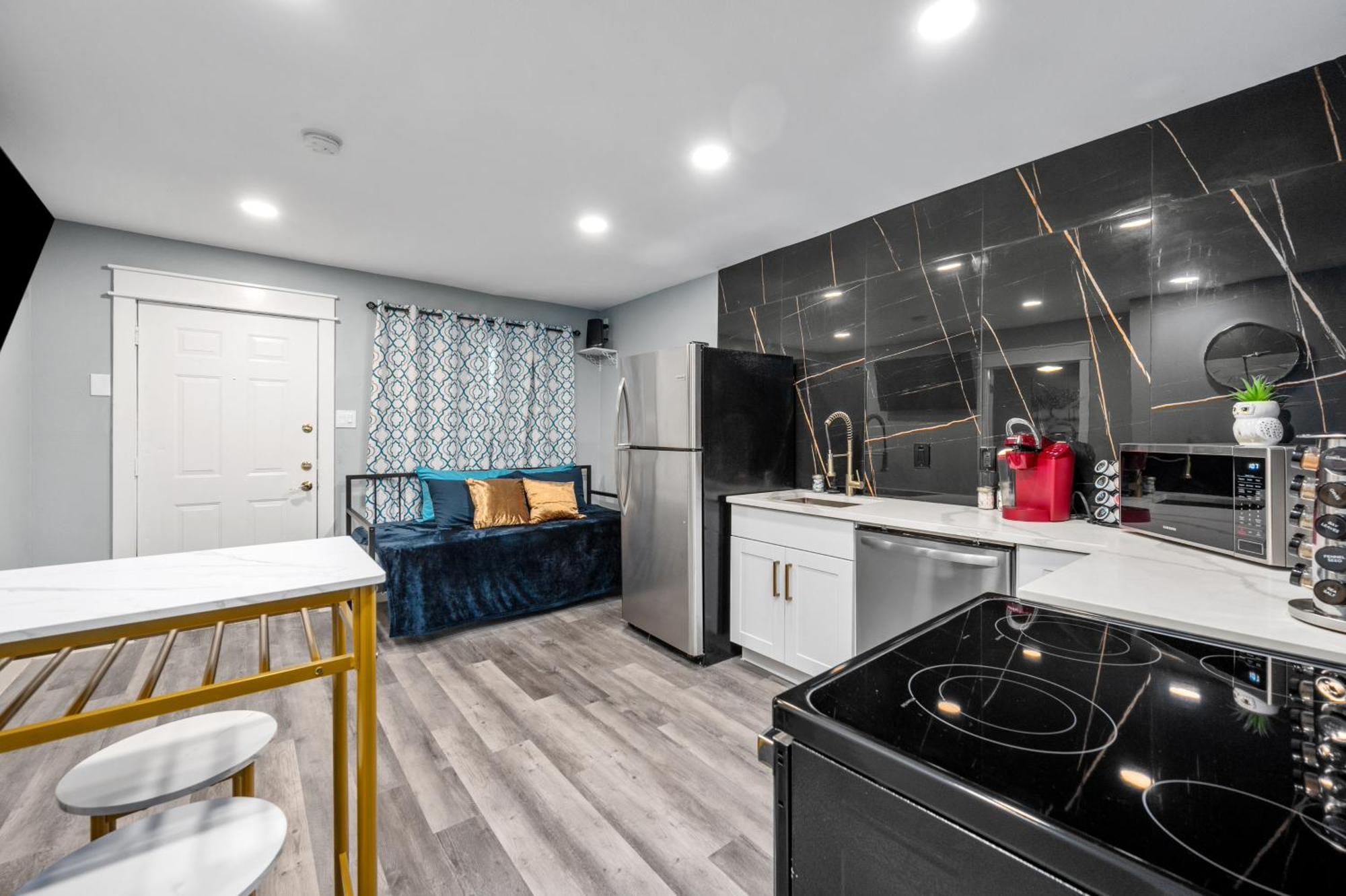 Warm Heights 2Br With Pool & Free Parking Apartment Houston Exterior photo